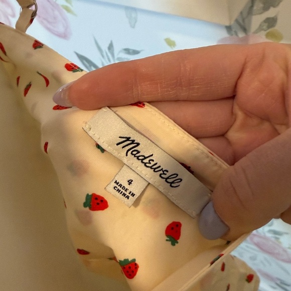 Madewell Strawberry Top - Picture 3 of 3